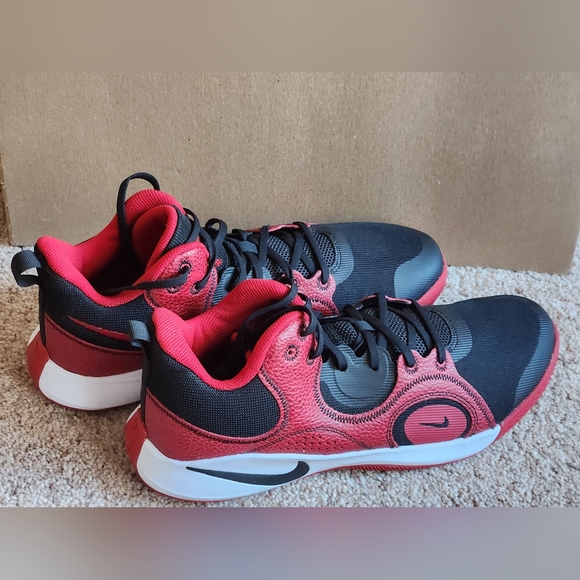 Nike Mens size 12 Red Blk Mid High rise shoes - Picture 2 of 4